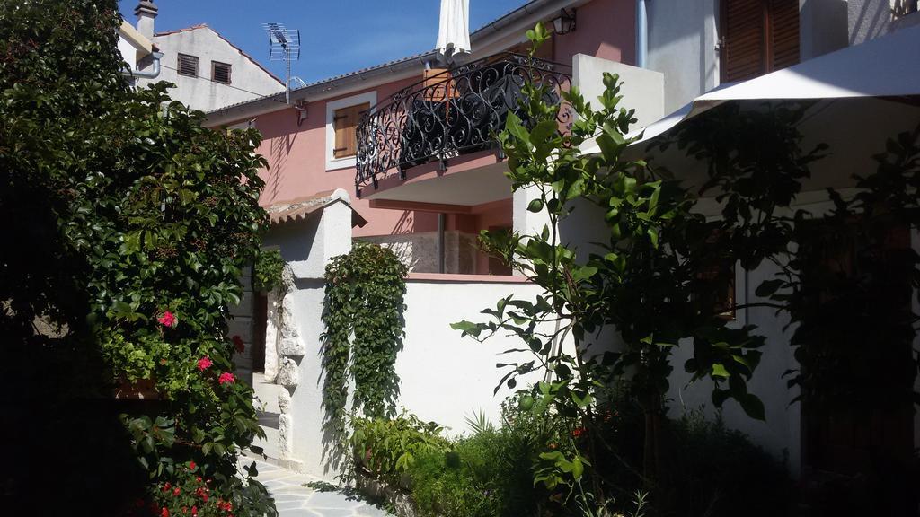 Elda Apartament *
