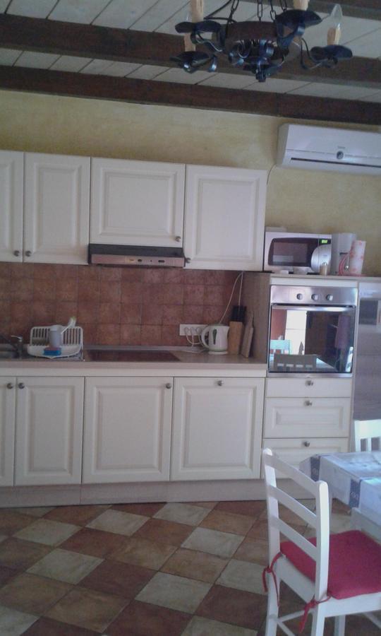 Apartament Elda Petrcane